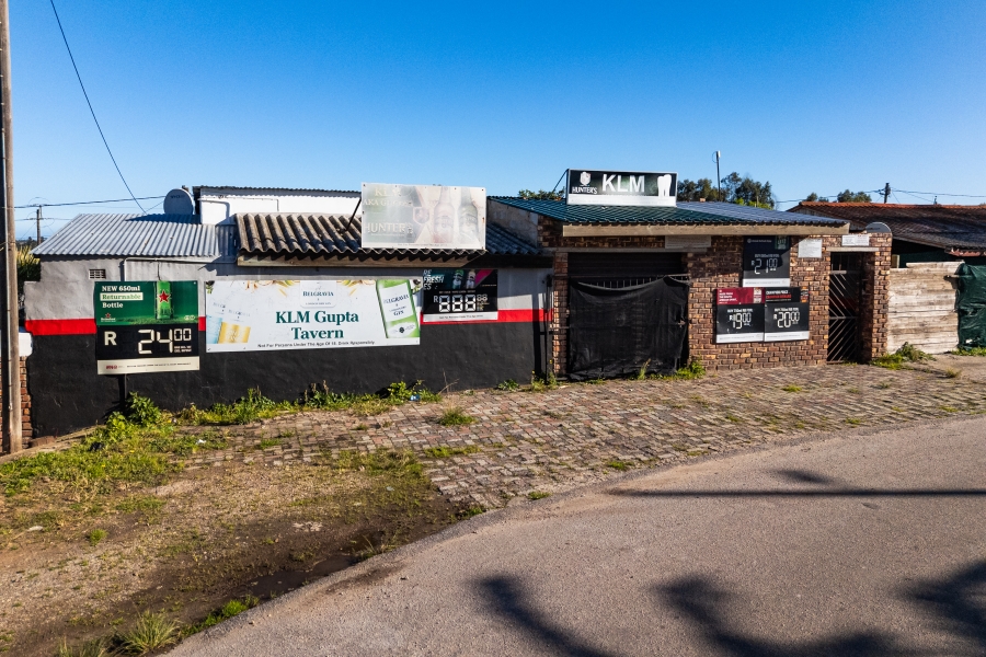 Commercial Property for Sale in New Horizons Western Cape